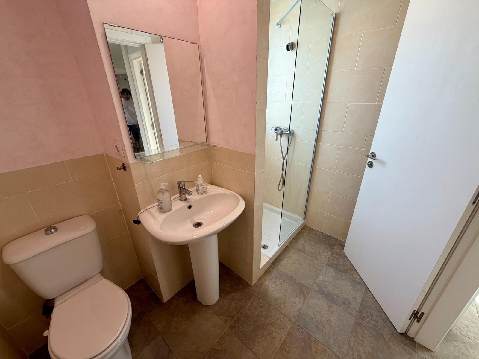 2 bedroom Apartment for sale in Almeria city with pool - € 330,000 (Ref: 10049513)
