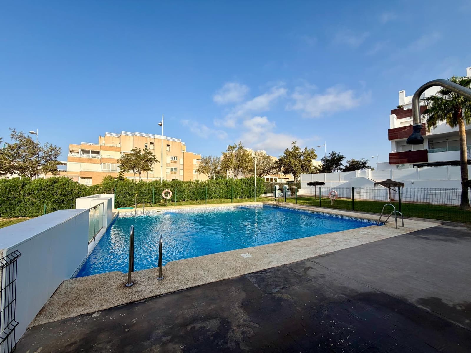 2 bedroom Apartment for sale in Almeria city with pool - € 330,000 (Ref: 10049513)