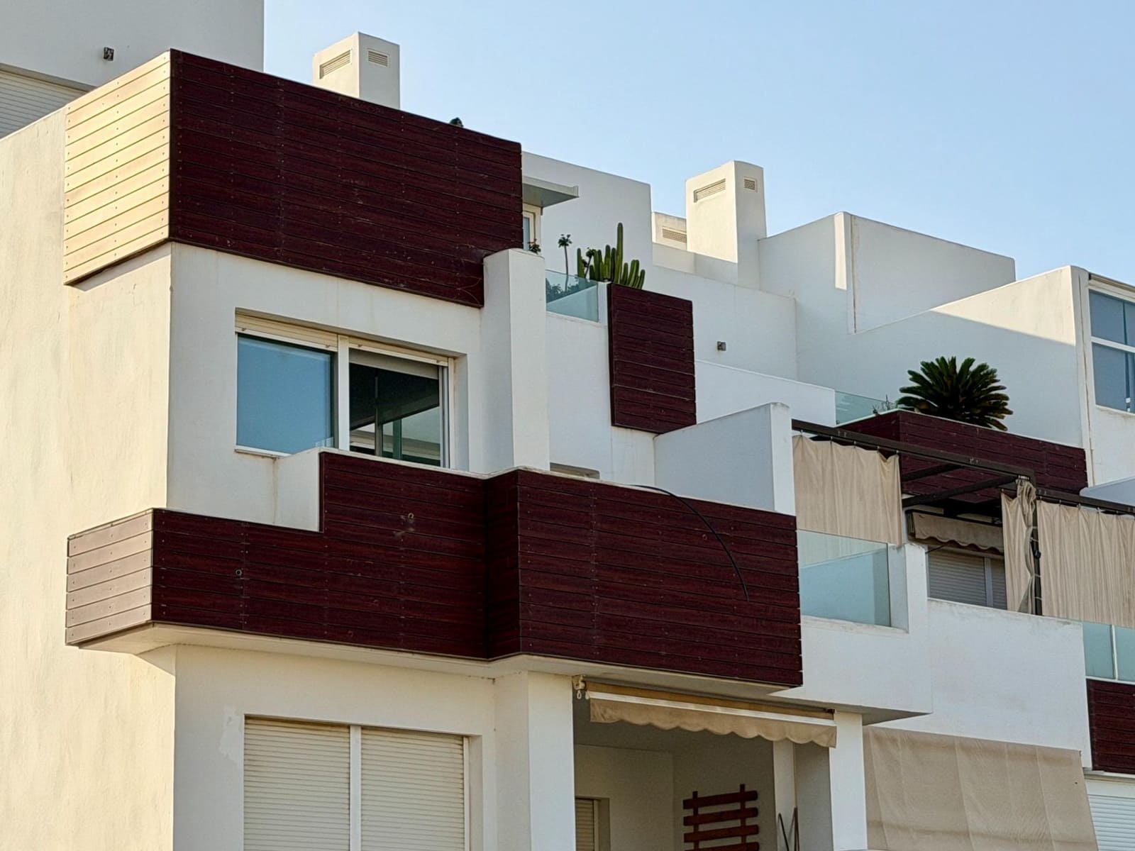 2 bedroom Apartment for sale in Almeria city with pool - € 330,000 (Ref: 10049513)