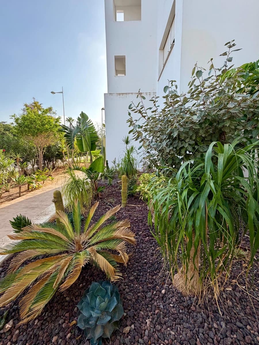 2 bedroom Apartment for sale in Almeria city with pool - € 330,000 (Ref: 10049513)