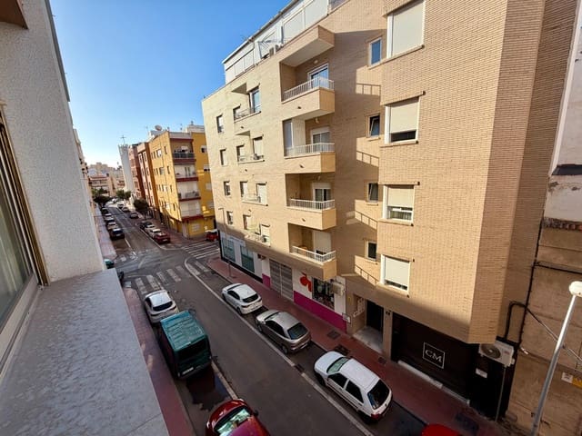 2 bedroom Flat for sale in Almería city - € 109,900 (Ref: 10064827)
