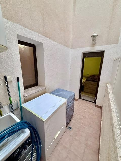 2 soverom Leilighet til salgs i Enix med svømmebasseng - € 115 000 (Ref: 10076569)