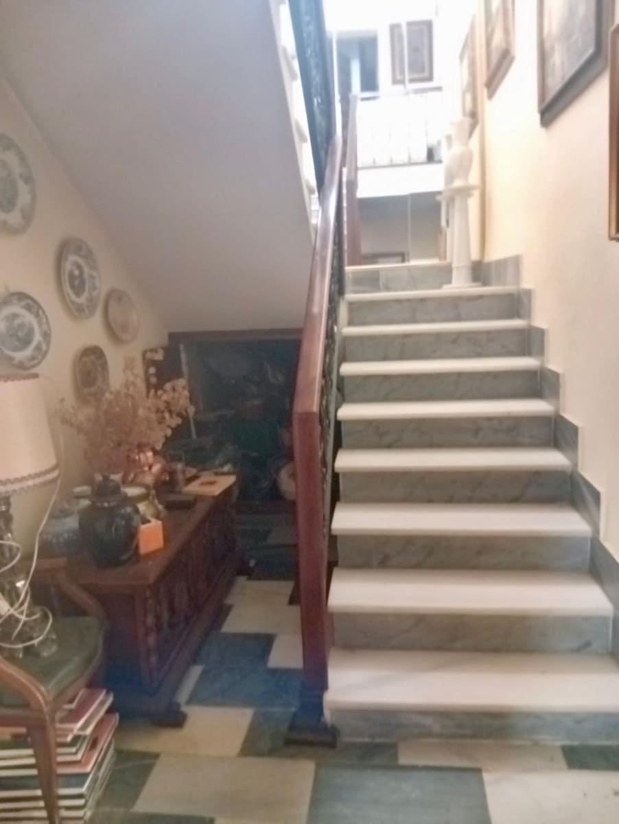 4 bedroom Villa for sale in Puerto del Rey - € 630,000 (Ref: 10102779)
