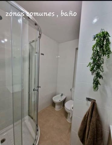 Piso de 3 habitaciones en Almería ciudad en venta - 123.000 € (Ref: 10111786)