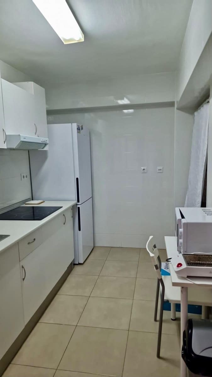 Piso de 3 habitaciones en Almería ciudad en venta - 123.000 € (Ref: 10111786)