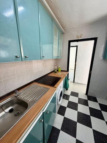 3 sypialnia Mieszkanie na sprzedaż w La Chanca - Pescadería, Miasto Almería - 64 500 € (Ref: 10133431)