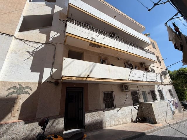 3 sypialnia Mieszkanie na sprzedaż w La Chanca - Pescadería, Miasto Almería - 64 500 € (Ref: 10133431)