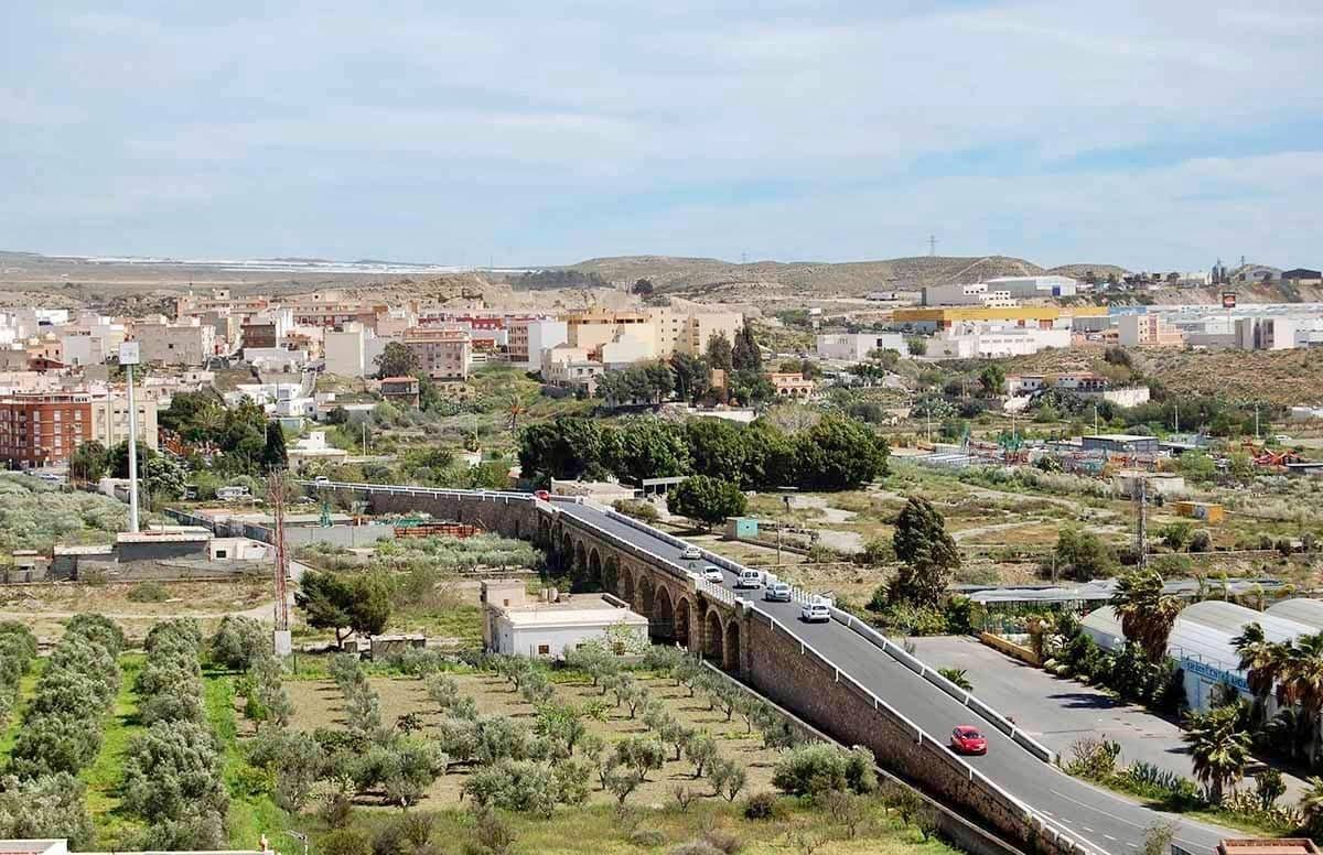 Casa Cueva de 9 habitaciones en Viator en venta - 56.000 € (Ref: 10174663)