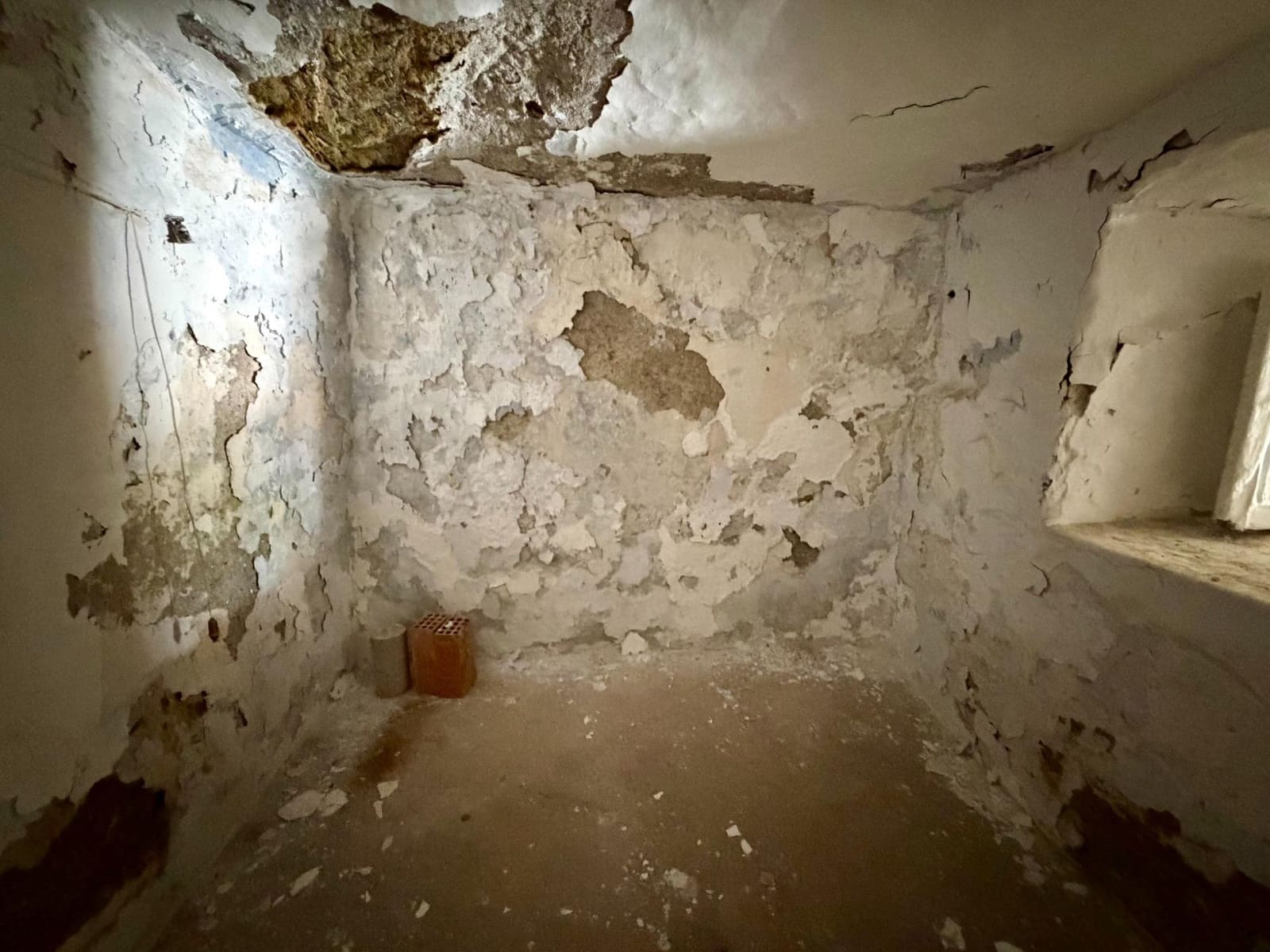 Casa Cueva de 9 habitaciones en Viator en venta - 56.000 € (Ref: 10174663)
