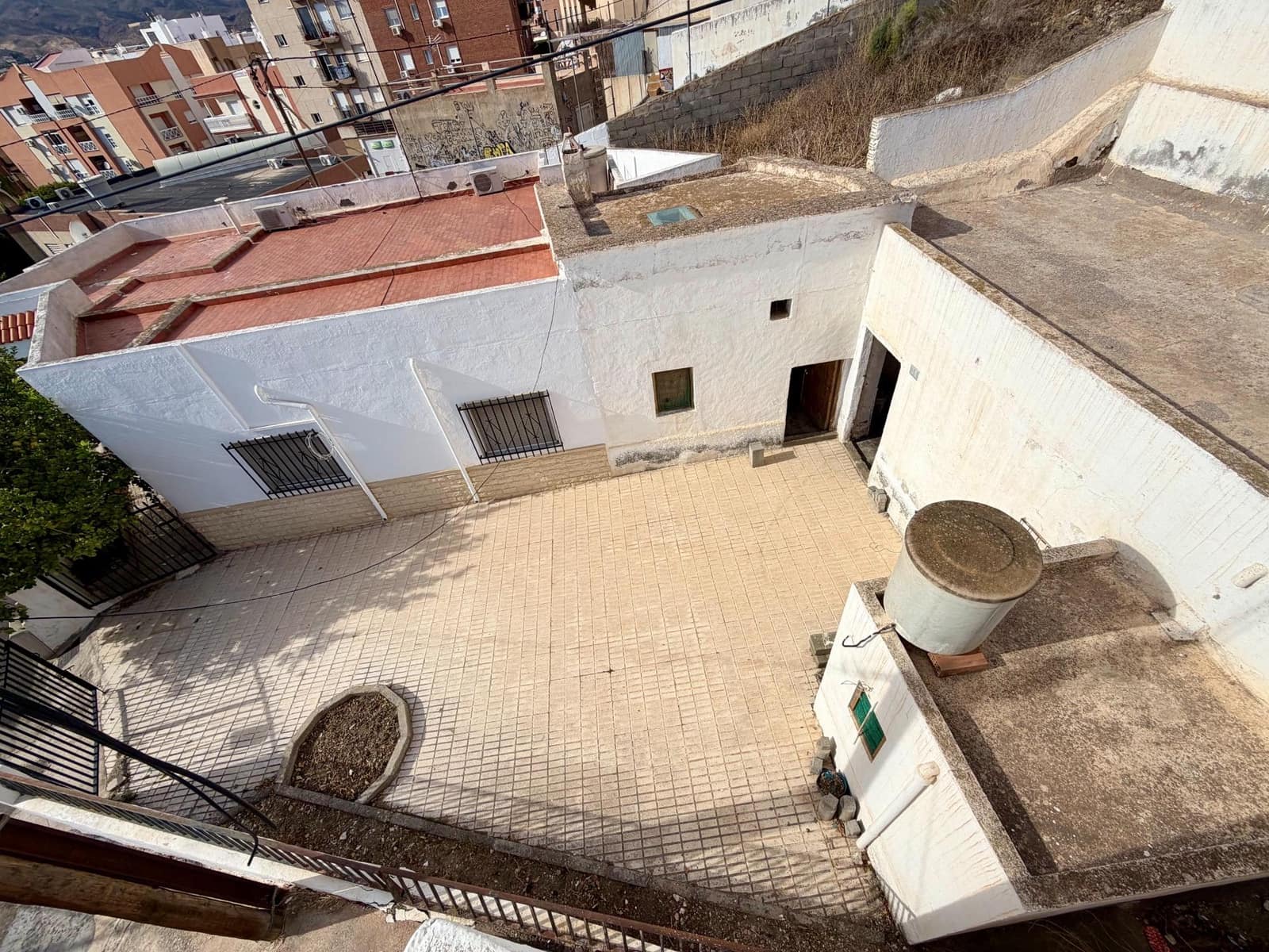 Casa Cueva de 9 habitaciones en Viator en venta - 56.000 € (Ref: 10174663)