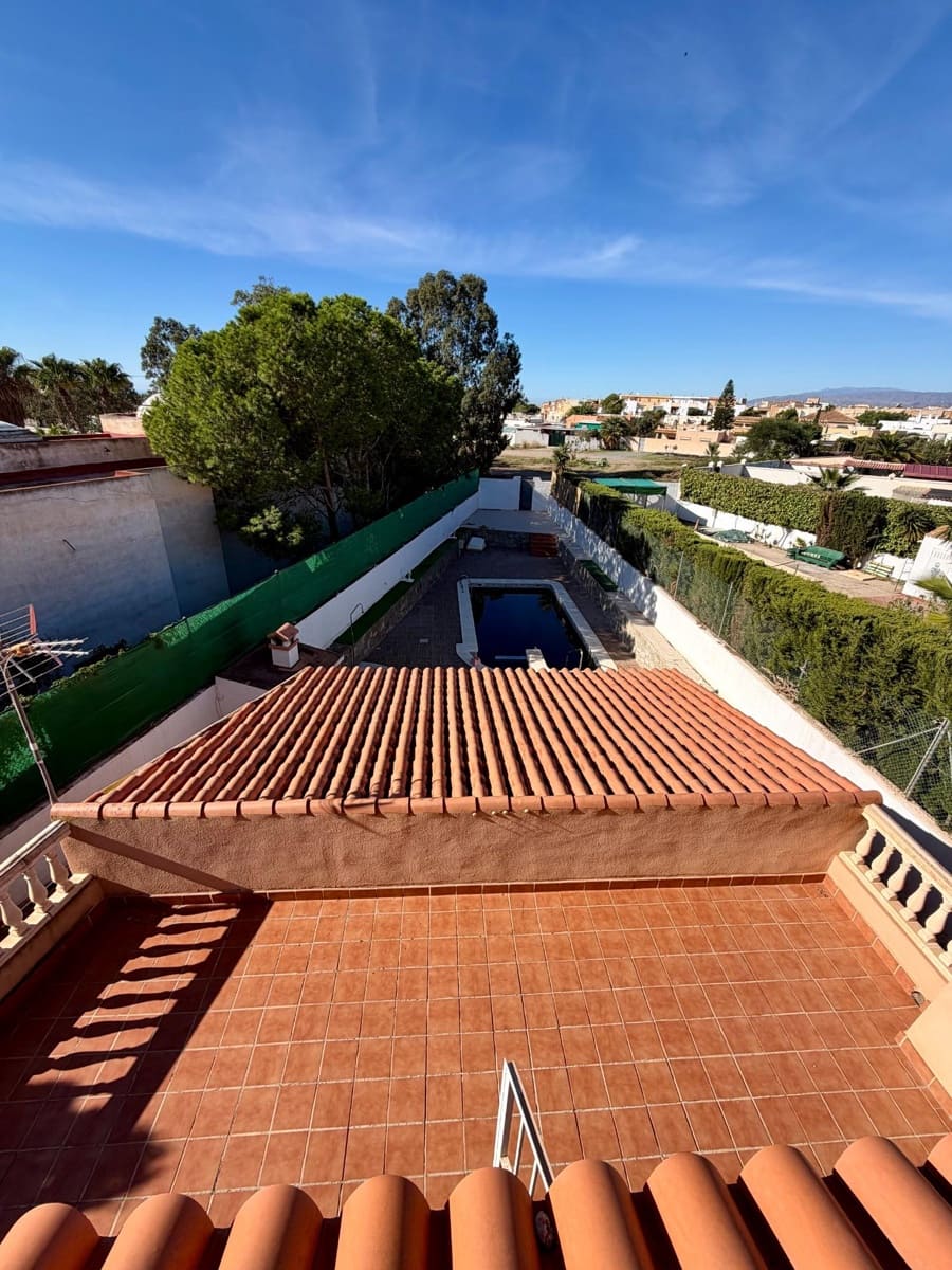6 bedroom Villa for sale in Retamar with pool garage - € 630,000 (Ref: 10177356)
