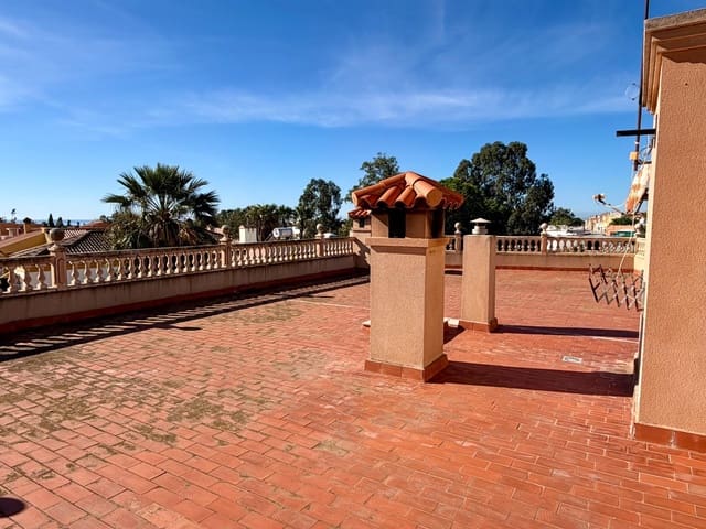 6 bedroom Villa for sale in Retamar, Almería city with pool garage - € 630,000 (Ref: 10177356)