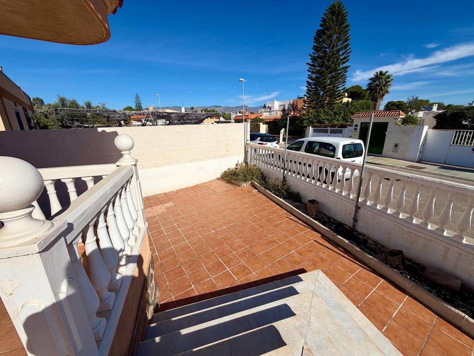 6 bedroom Villa for sale in Retamar with pool garage - € 630,000 (Ref: 10177356)