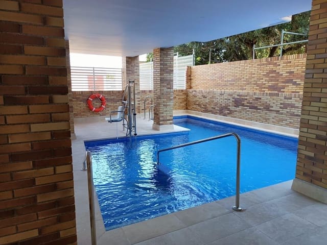 2 sypialnia Apartament na sprzedaż w Aguadulce (Almeria), Roquetas de Mar z basenem garażem - 239 900 € (Ref: 8789929)