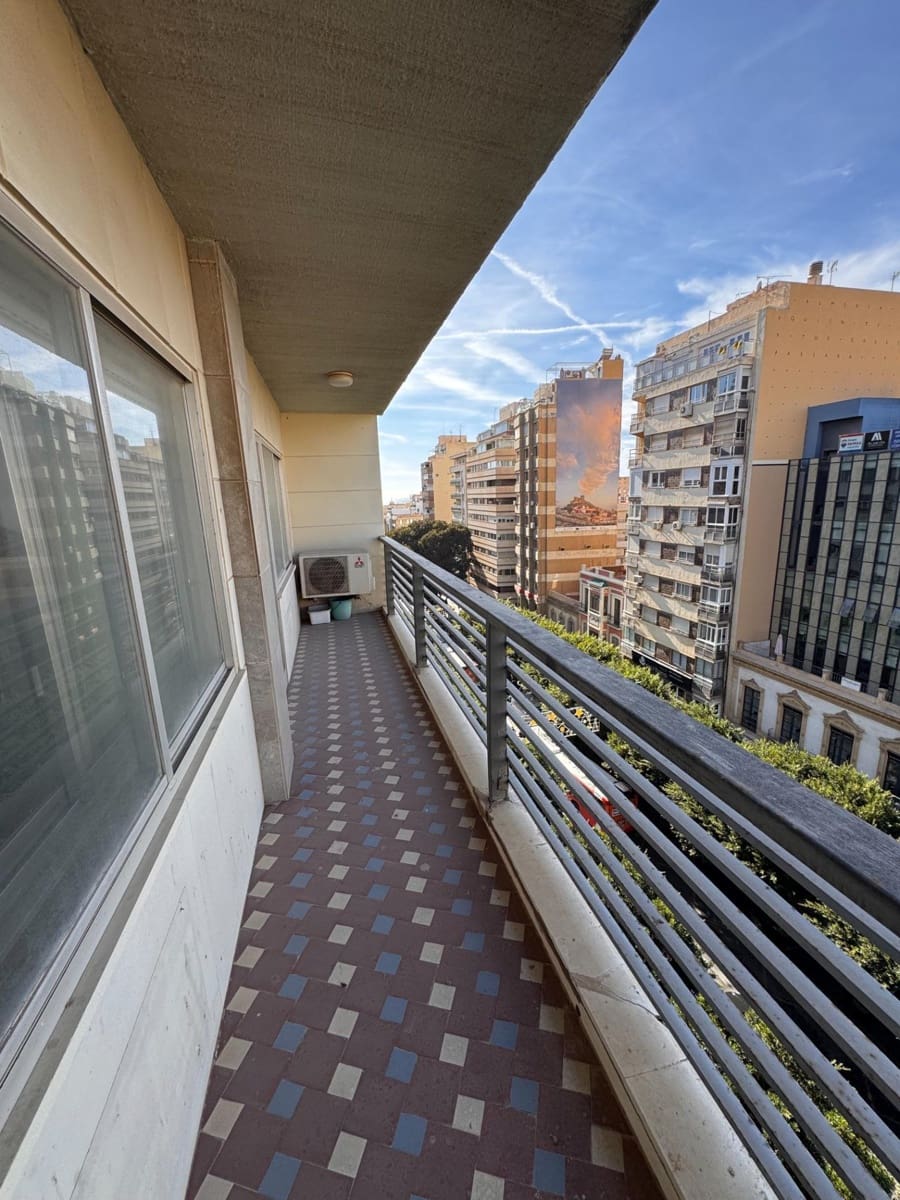 3 chambre Appartement à vendre à Almeria ville - 449 000 € (Ref: 8789952)