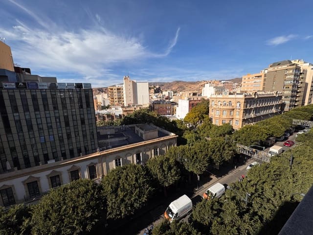 3 chambre Appartement à vendre à Almería ville - 449 000 € (Ref: 8789952)