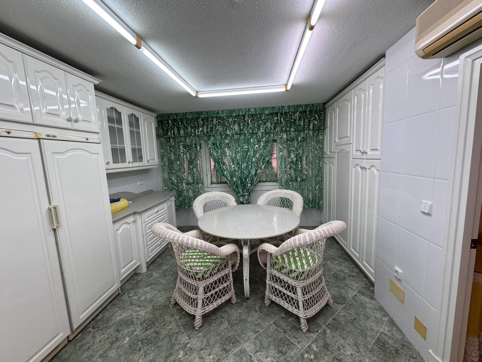 3 chambre Appartement à vendre à Almeria ville - 449 000 € (Ref: 8789952)