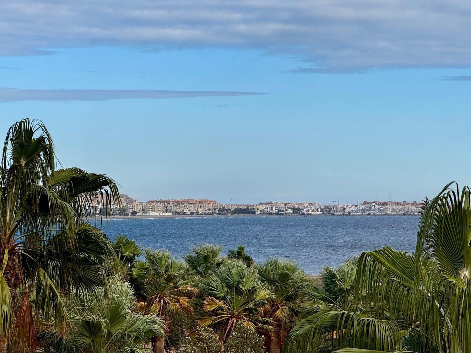 3 sypialnia Mieszkanie na sprzedaż w Almerimar z basenem garażem - 390 000 € (Ref: 8789963)