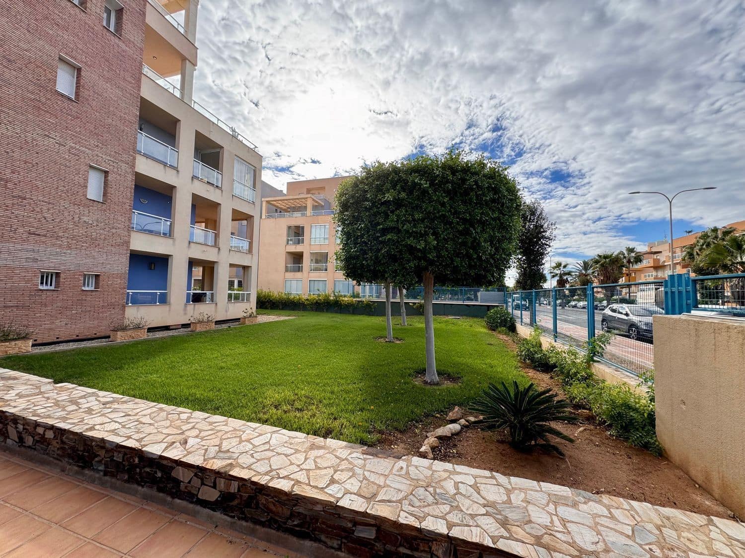 3 sypialnia Mieszkanie na sprzedaż w Almerimar z basenem garażem - 390 000 € (Ref: 8789963)