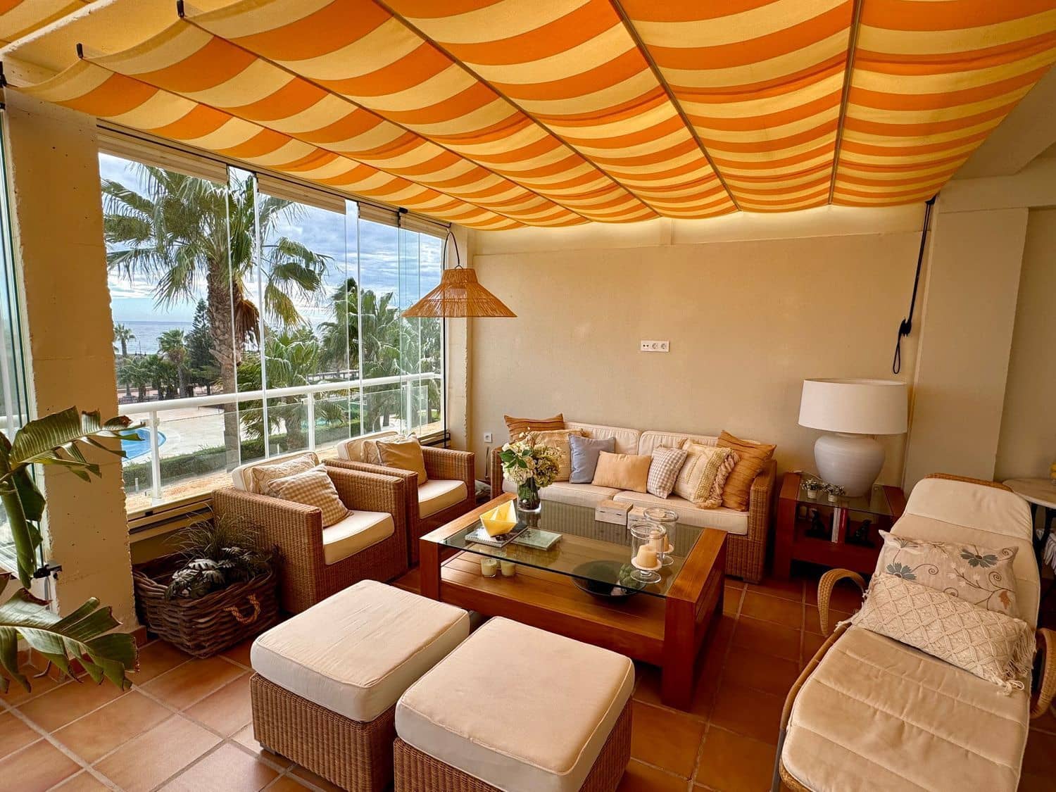 3 sypialnia Mieszkanie na sprzedaż w Almerimar z basenem garażem - 390 000 € (Ref: 8789963)