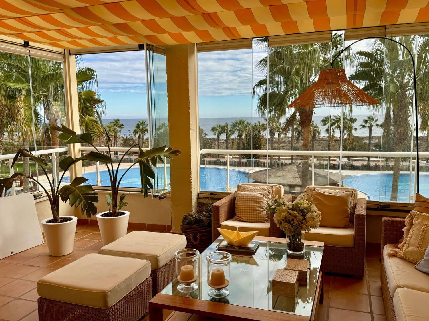 3 sypialnia Mieszkanie na sprzedaż w Almerimar z basenem garażem - 390 000 € (Ref: 8789963)