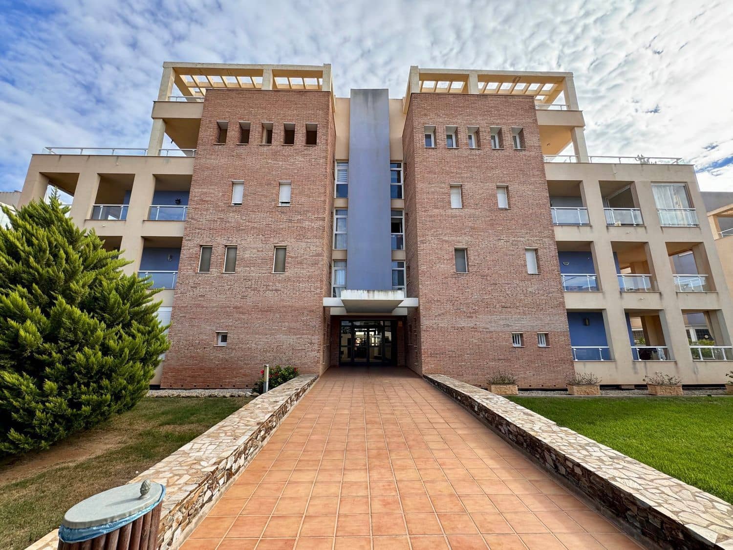 3 sypialnia Mieszkanie na sprzedaż w Almerimar z basenem garażem - 390 000 € (Ref: 8789963)