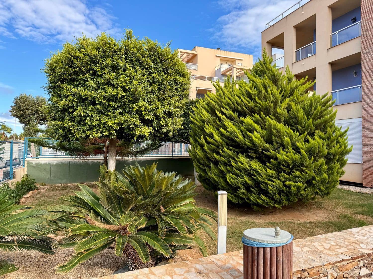 3 sypialnia Mieszkanie na sprzedaż w Almerimar z basenem garażem - 390 000 € (Ref: 8789963)