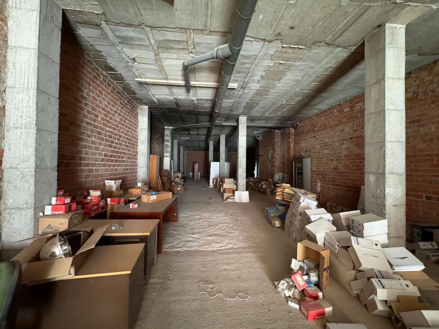 Commercial for sale in Ubeda - € 180,000 (Ref: 8789972)