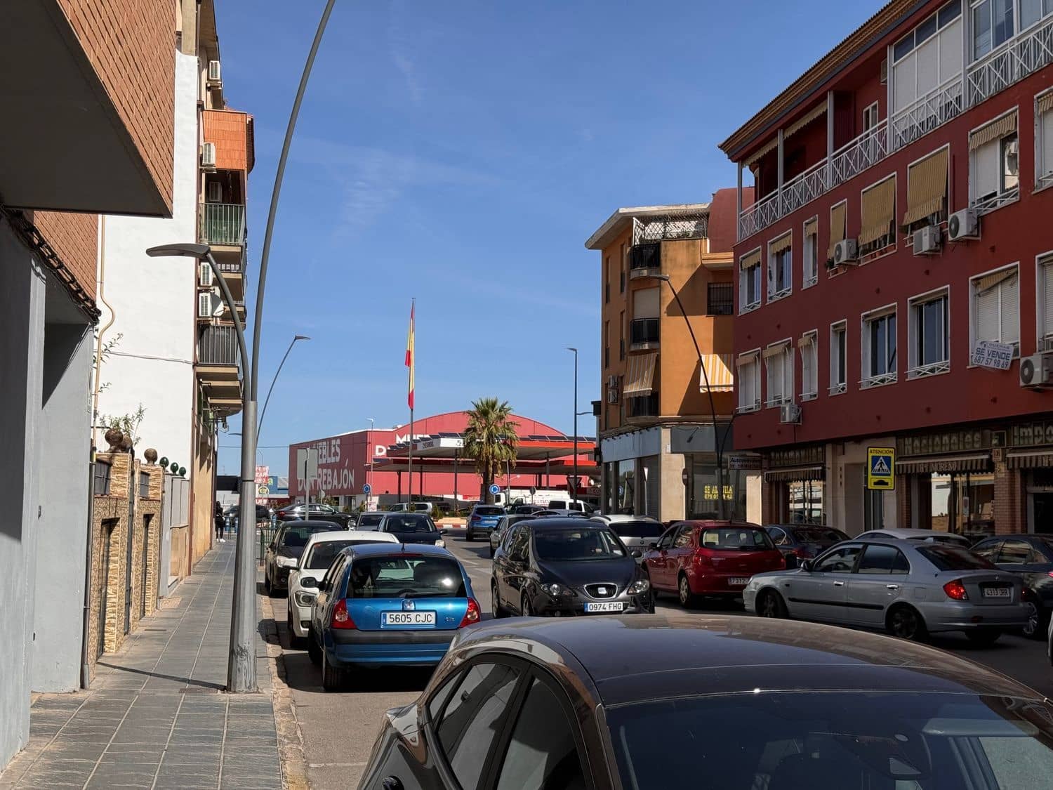 Commercial for sale in Ubeda - € 180,000 (Ref: 8789972)