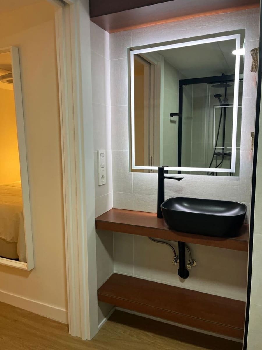 Lägenhet till salu i Almeria stad - 165 000 € (Ref: 8789976)