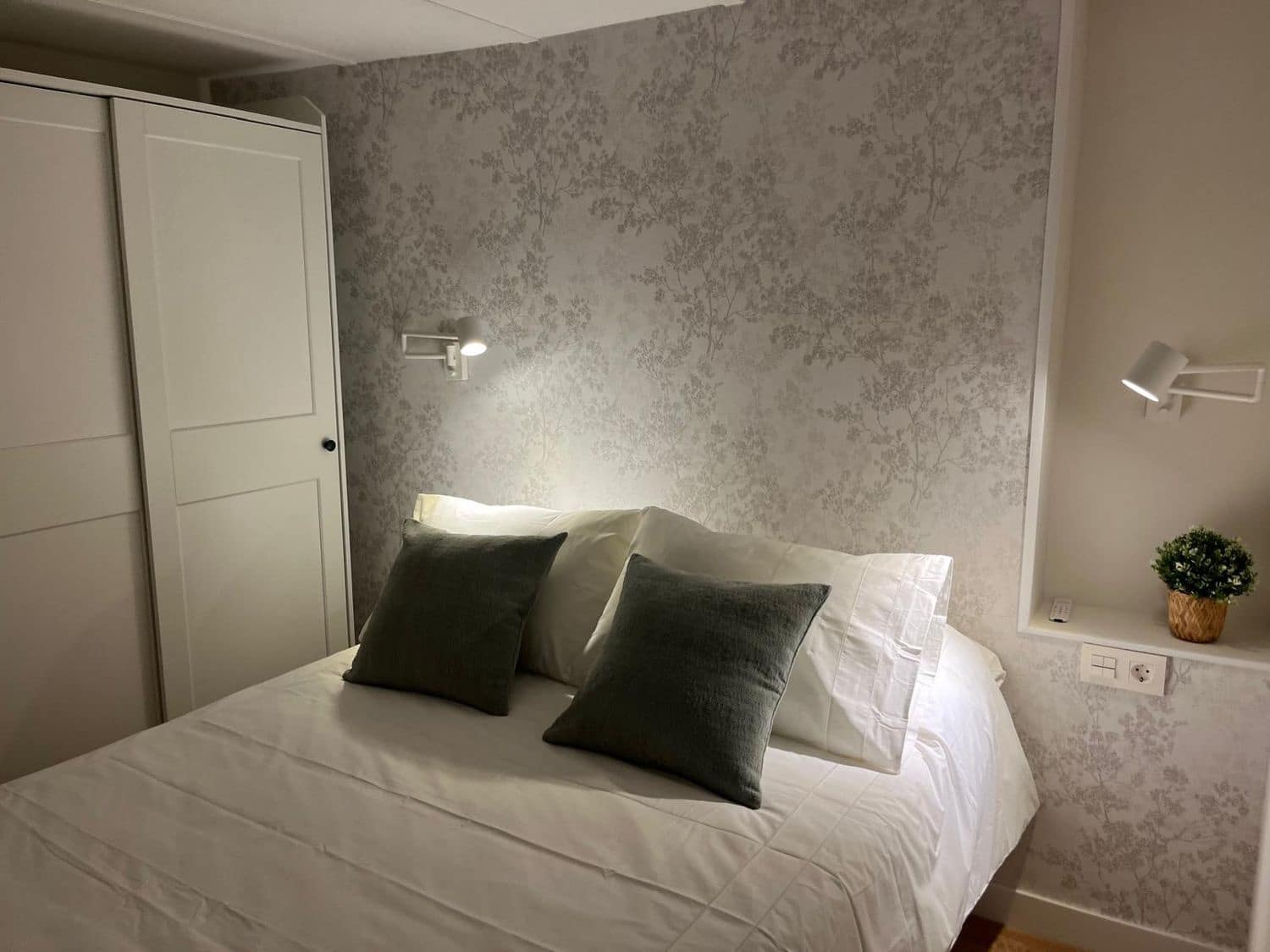 Lägenhet till salu i Almeria stad - 165 000 € (Ref: 8789976)