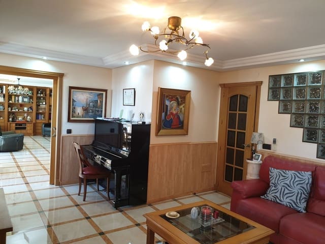 4 soveværelse Lejlighed til salg i Almería by med garage - € 525.000 (Ref: 8789978)