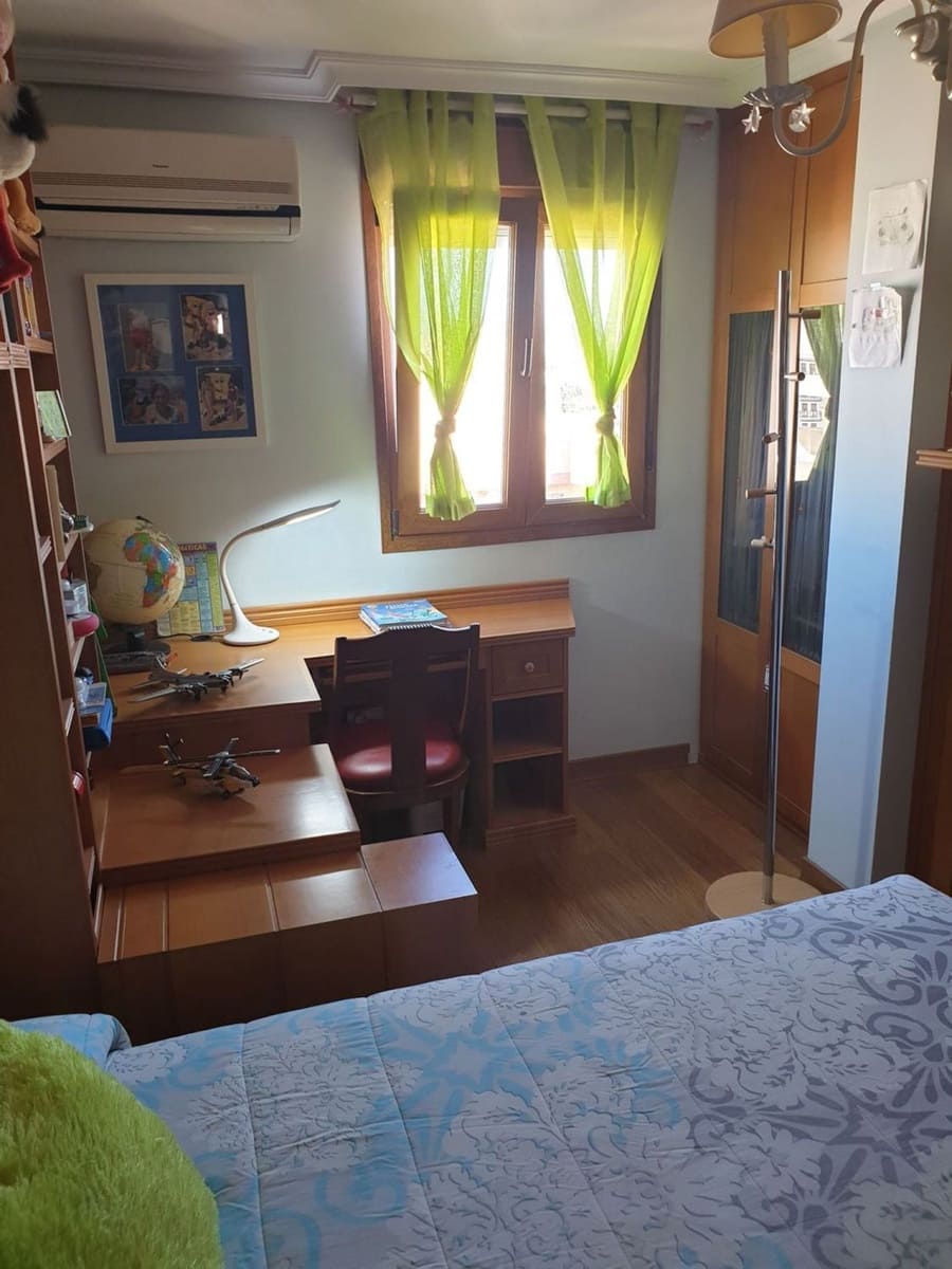 4 quarto Apartamento para venda em Almeria cidade com garagem - 525 000 € (Ref: 8789978)