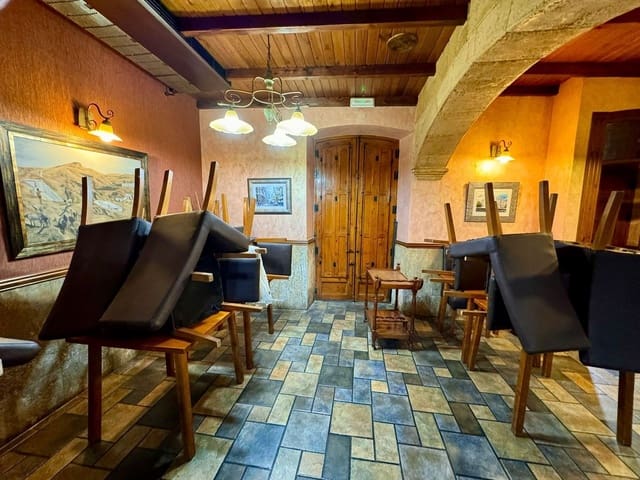 Restaurant/Bar for sale in Alhabia - € 199,900 (Ref: 8789981)