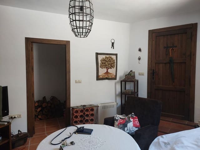 2 bedroom Flat for sale in Ohanes with pool garage - € 66,000 (Ref: 8789984)