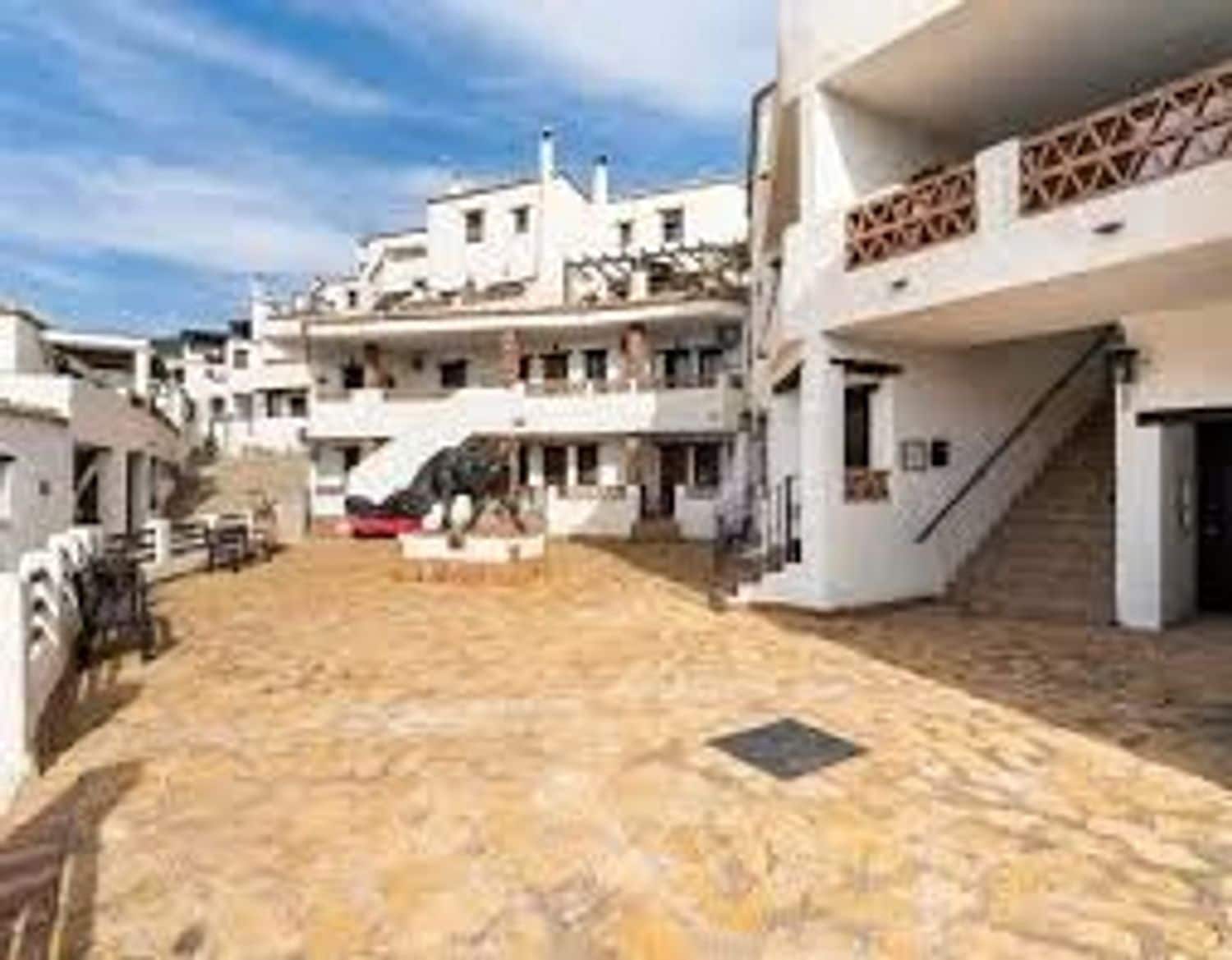 1 soveværelse Lejlighed til salg i Ohanes med swimmingpool garage - € 48.000 (Ref: 8789984)