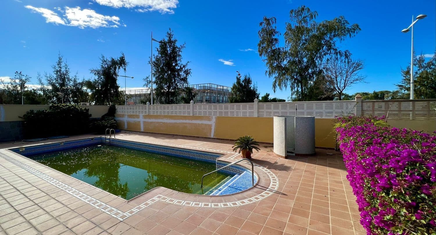 4 bedroom Villa for sale in Retamar with pool - € 749,000 (Ref: 8789989)