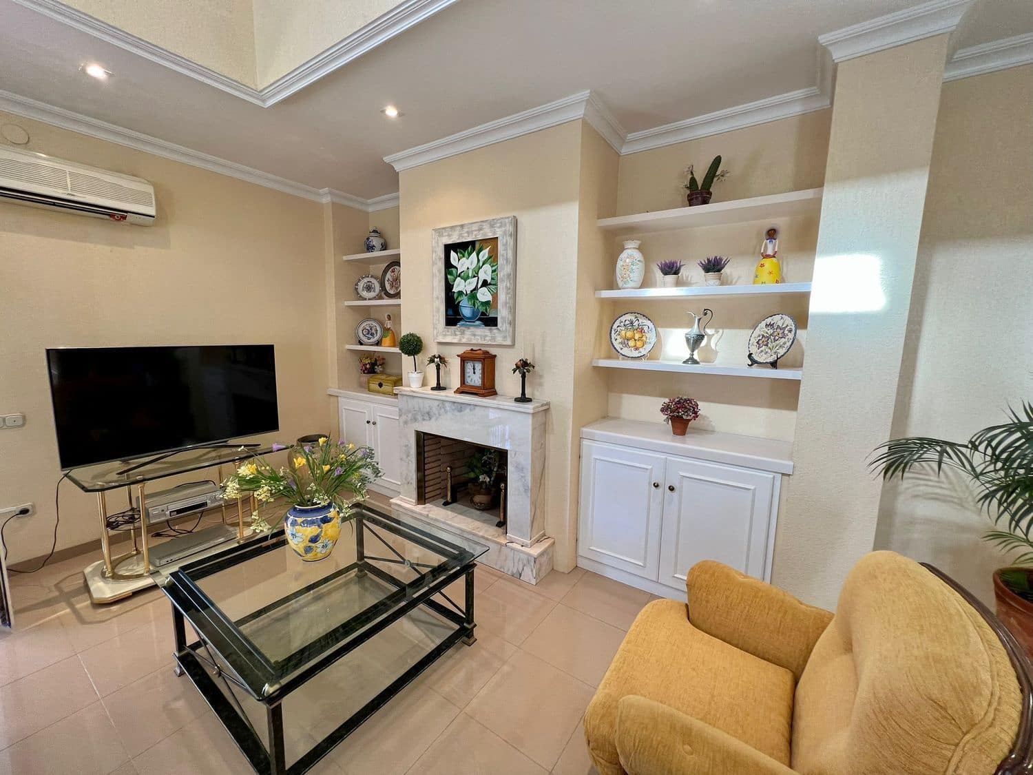 4 bedroom Villa for sale in Retamar with pool - € 749,000 (Ref: 8789989)