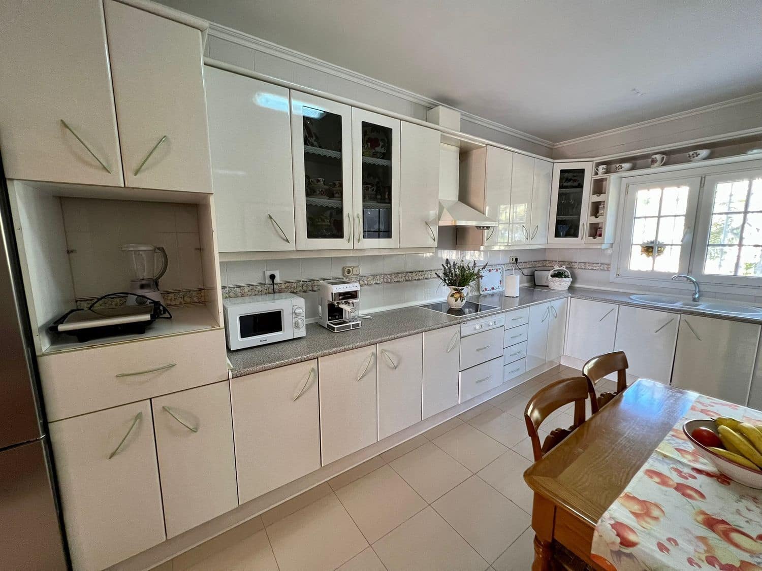 4 bedroom Villa for sale in Retamar with pool - € 749,000 (Ref: 8789989)