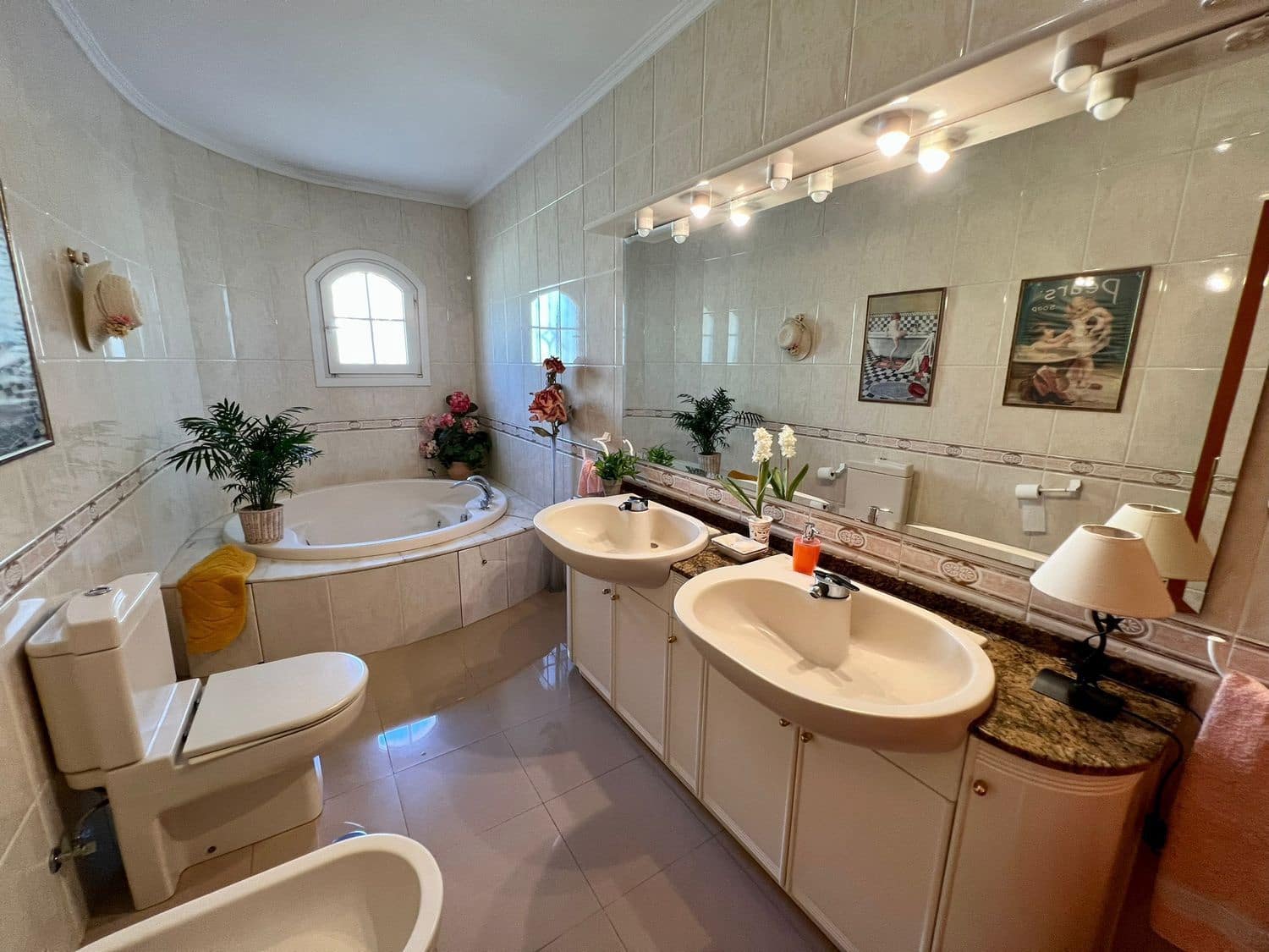 4 bedroom Villa for sale in Retamar with pool - € 749,000 (Ref: 8789989)