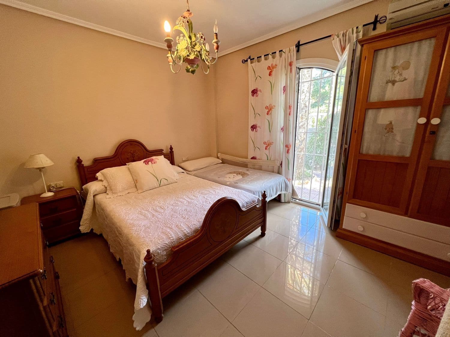 4 bedroom Villa for sale in Retamar with pool - € 749,000 (Ref: 8789989)