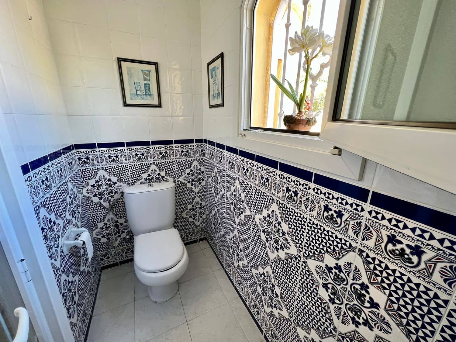 4 bedroom Villa for sale in Retamar with pool - € 749,000 (Ref: 8789989)