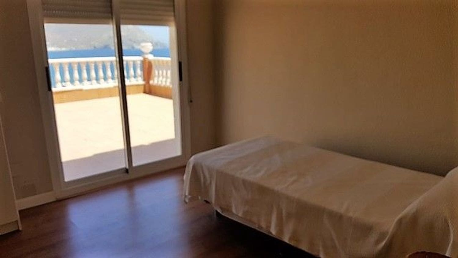 7 soverom Villa til salgs i San Jose - € 990 000 (Ref: 8789990)