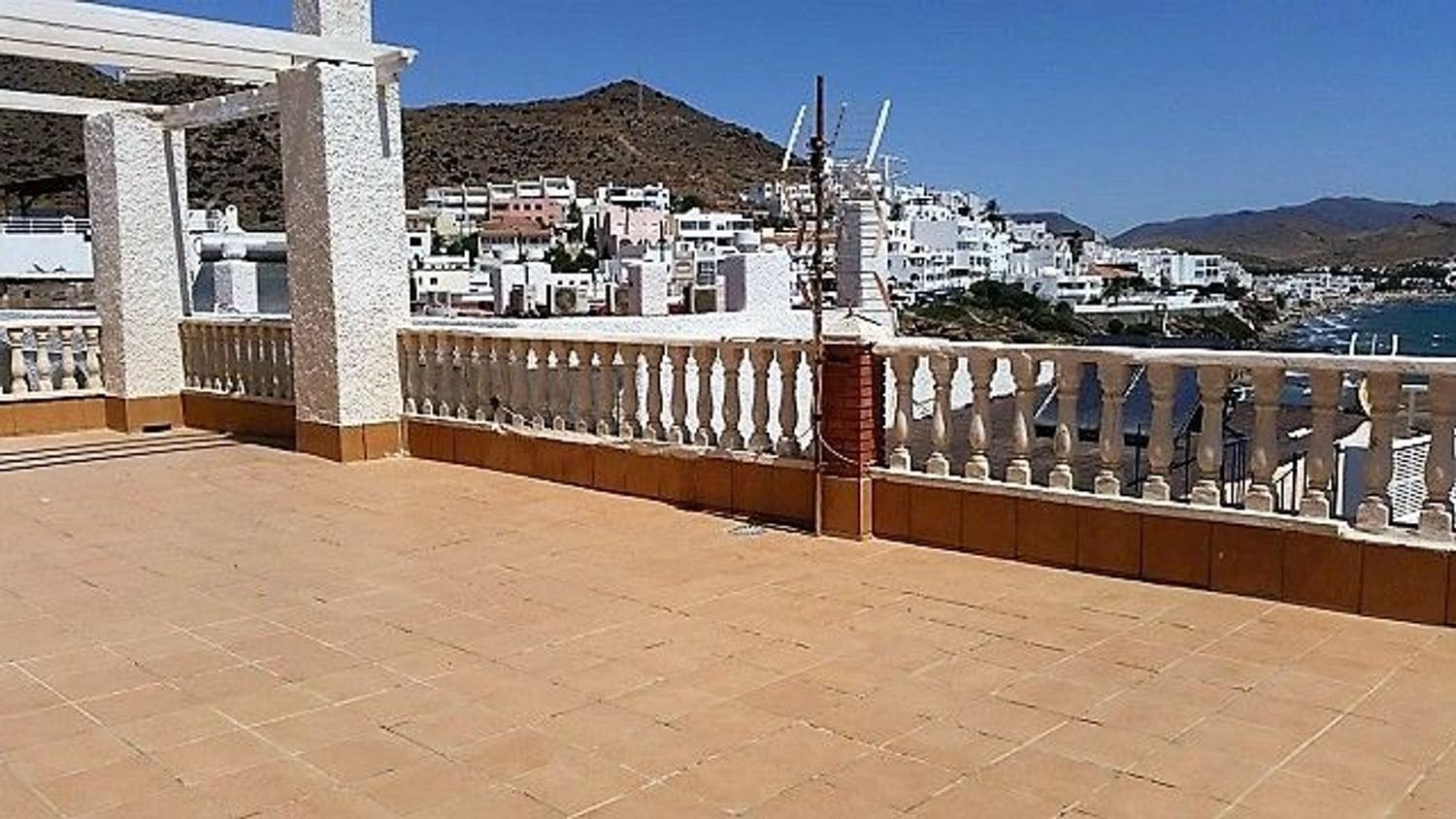 7 soverom Villa til salgs i San Jose - € 990 000 (Ref: 8789990)