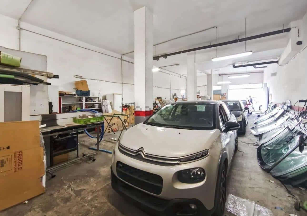 Kommersiell till salu i Almeria stad - 170 000 € (Ref: 8789995)