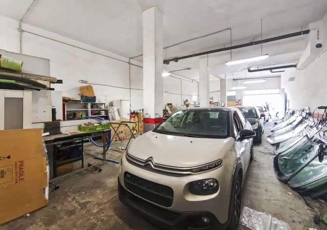 Kommersiell till salu i Almería stad - 170 000 € (Ref: 8789995)