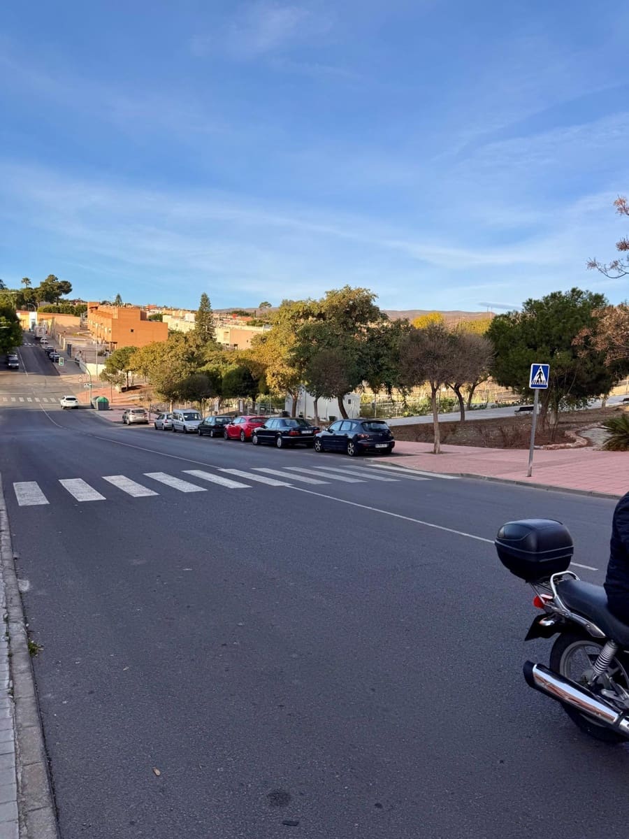 Kommersiell till salu i Almeria stad - 170 000 € (Ref: 8789995)