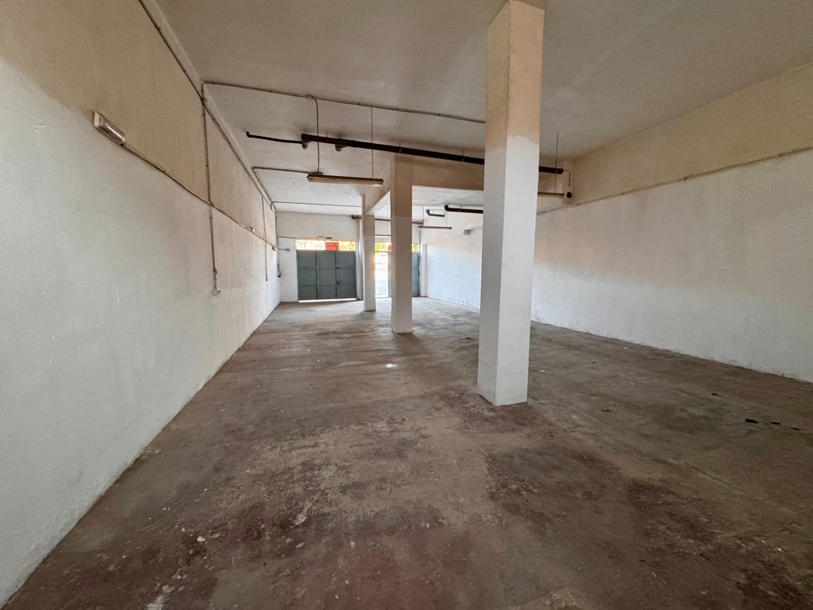 Kommersiell till salu i Almeria stad - 170 000 € (Ref: 8789995)