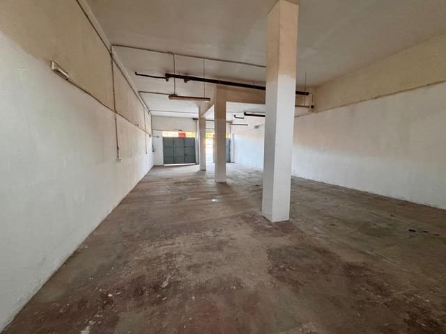 Kommersiell till salu i Almería stad - 170 000 € (Ref: 8789995)