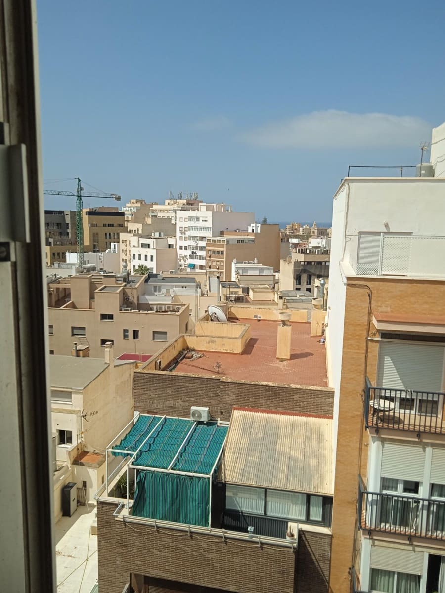 3 makuuhuone Asunto myytävänä paikassa Almeria kaupunki - 270 000 € (Ref: 9343417)